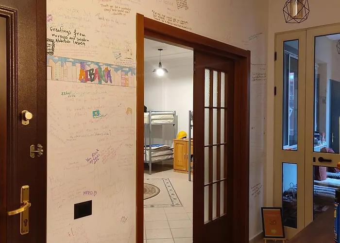 Hostel Nena Semi Tiran